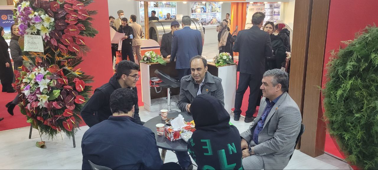 بازدید مهندس ابراهیمی مدیرعامل شرکت فولاد خوزستان از شرکت‌های دانش بنیان/ برگزاری نشست خبری مدیرعامل شرکت فولاد خوزستان