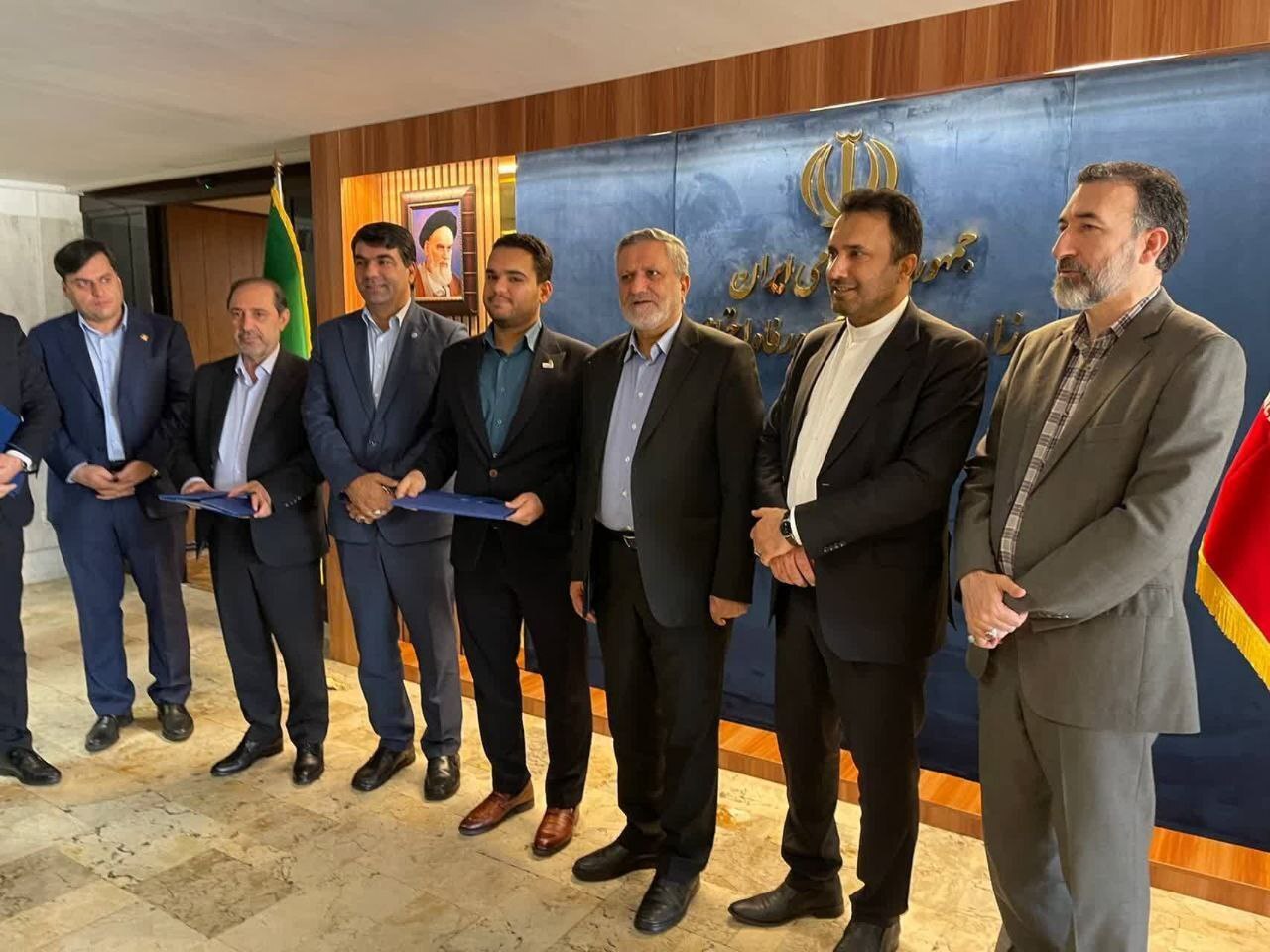 از مدالآور شرکت فولاد خوزستان در مسابقات بینالمللی مهارت تجلیل شد از مدالآور شرکت فولاد خوزستان در مسابقات بینالمللی مهارت تجلیل شد