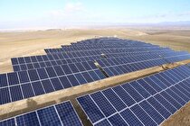 نخستین فاز نیروگاه خورشیدی فولاد مبارکه تیرماه ۱۴۰۳ به بهره‌برداری می‌رسد