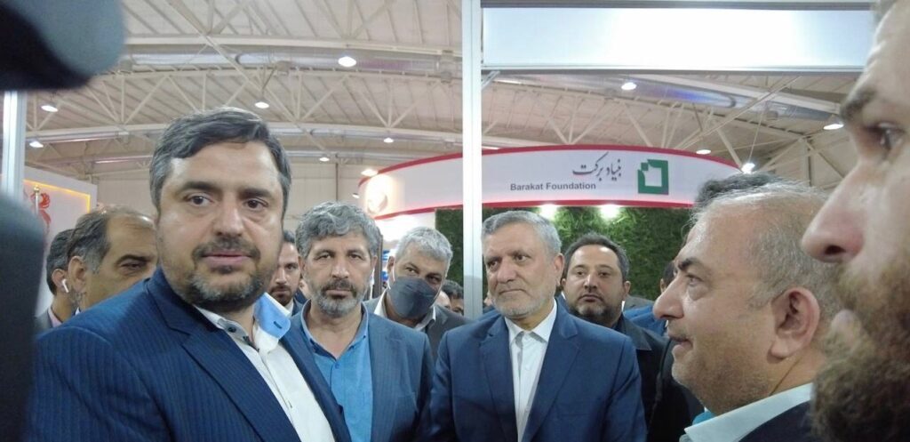 بازدید وزیر تعاون، کار و رفاه اجتماعی و مدیرعامل شستا از نمایشگاه اکسپو