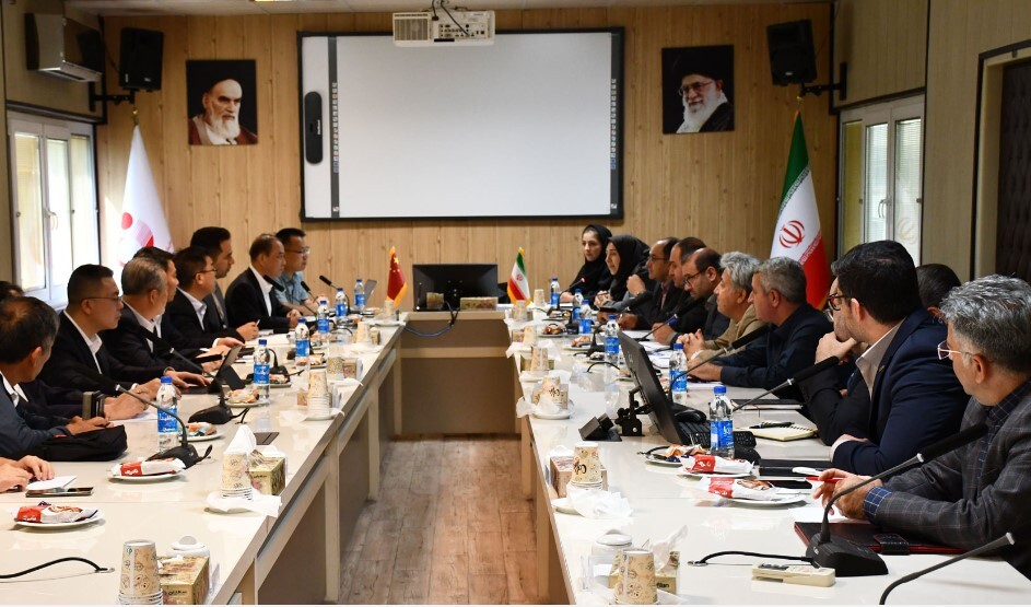 دیدار رییس اداره زمینشناسی ایالت جیانگسی چین با معاونین و مدیران سازمان زمین شناسی و اکتشافات معدنی کشور دیدار رییس اداره زمینشناسی ایالت جیانگسی چین با معاونین و مدیران سازمان زمین شناسی و اکتشافات معدنی کشور