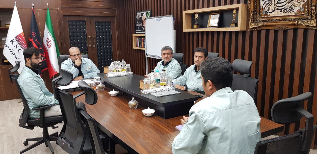 دیدار مدیرعامل با کارکنان شرکت فولاد خوزستان دیدار مدیرعامل با کارکنان شرکت فولاد خوزستان