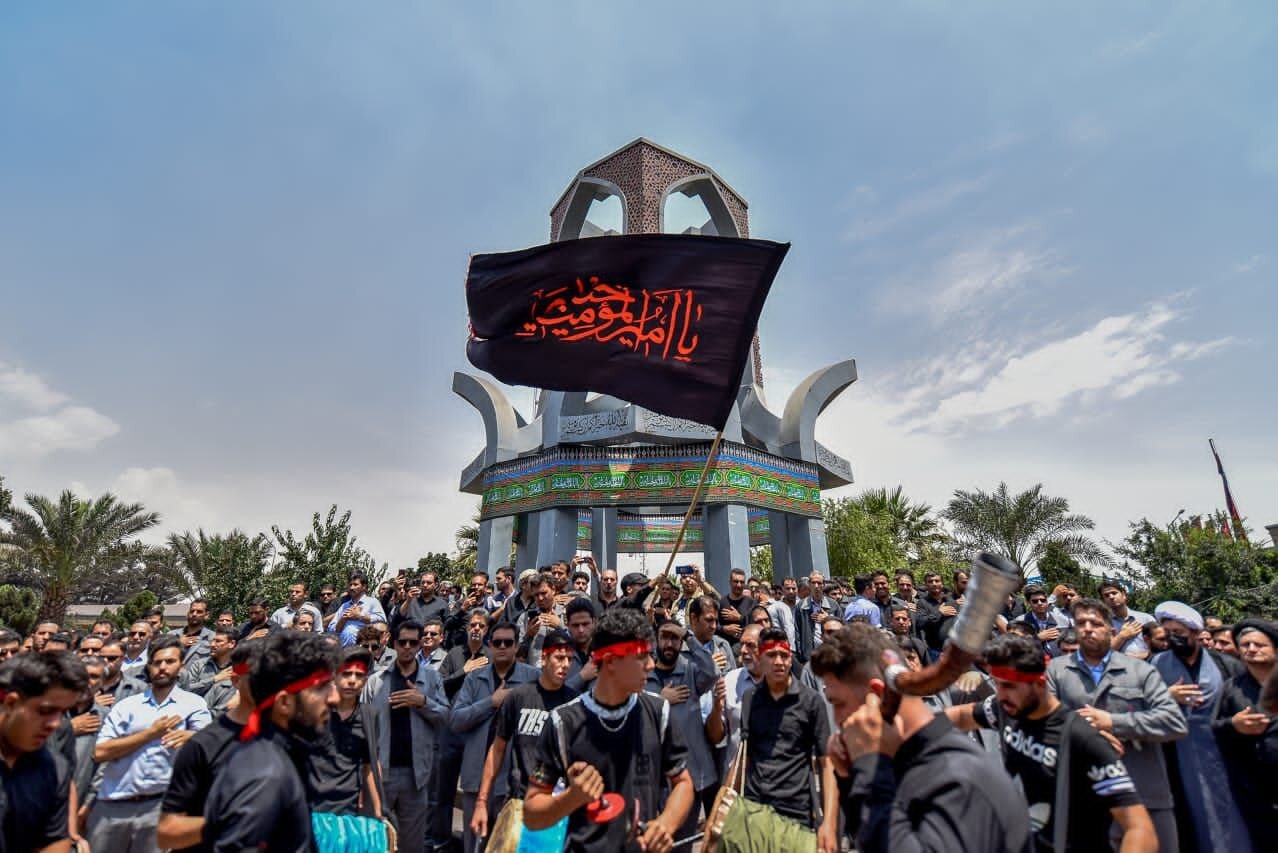 اجتماع بزرگ عزاداران حسینی در  گل‌گهر برگزار شد