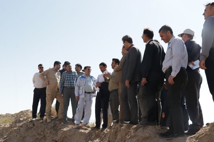 استاندار یزد از ابطال مجوز معدن شن و ماسه در مهریز یزد خبر داد