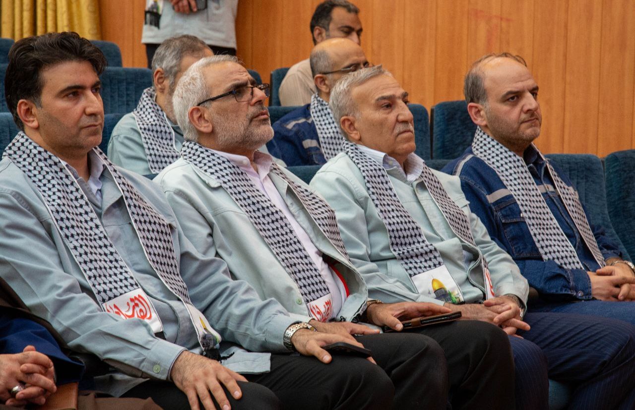 رزمایش بزرگ اهدای سه هزار بسته آموزشی به دانش‌آموزان کم‌برخوردار برگزار شد