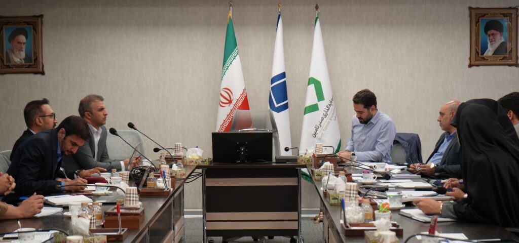 جلسه ارزیابی عملکرد ۶ ماهه منتهی به ۳۱ شهریور ۱۴۰۲ شرکت توسعه معادن طلای کردستان برگزار شد