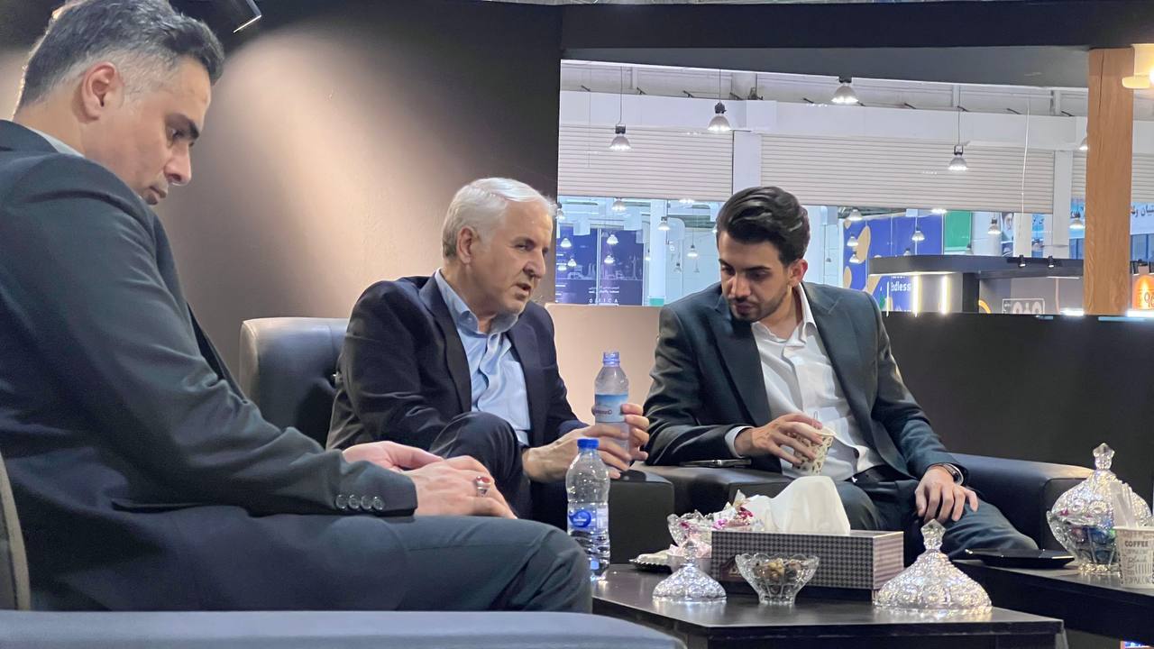 حضور شرکت فولاد اکسین در سمپوزیوم فولاد