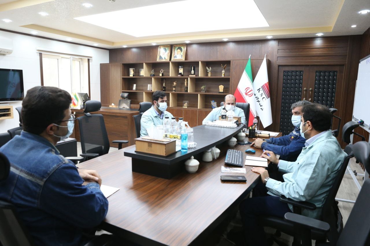 دیدار چهره به چهره مدیرعامل با کارکنان شرکت فولاد خوزستان دیدار چهره به چهره مدیرعامل با کارکنان شرکت فولاد خوزستان