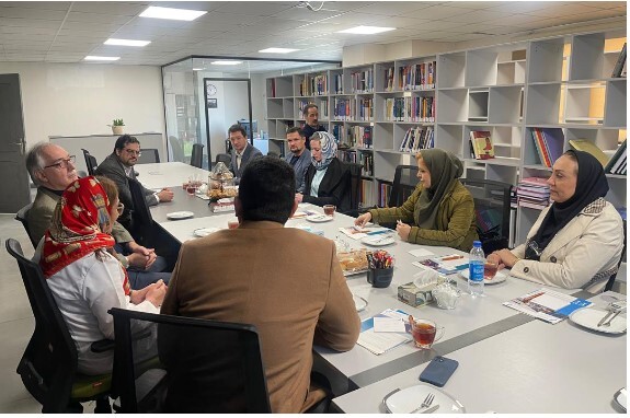 بازدید کارشناسان بخش آنالیز مواد معدنی شرکت روسی Rosgeo از بنیاد علوم کاربردی رازی