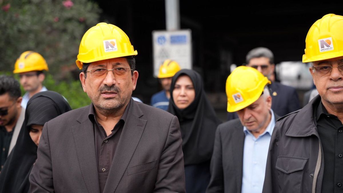 بازدید وزیر صمت از واحد آلومینیومسازی المهدی بازدید وزیر صمت از واحد آلومینیومسازی المهدی