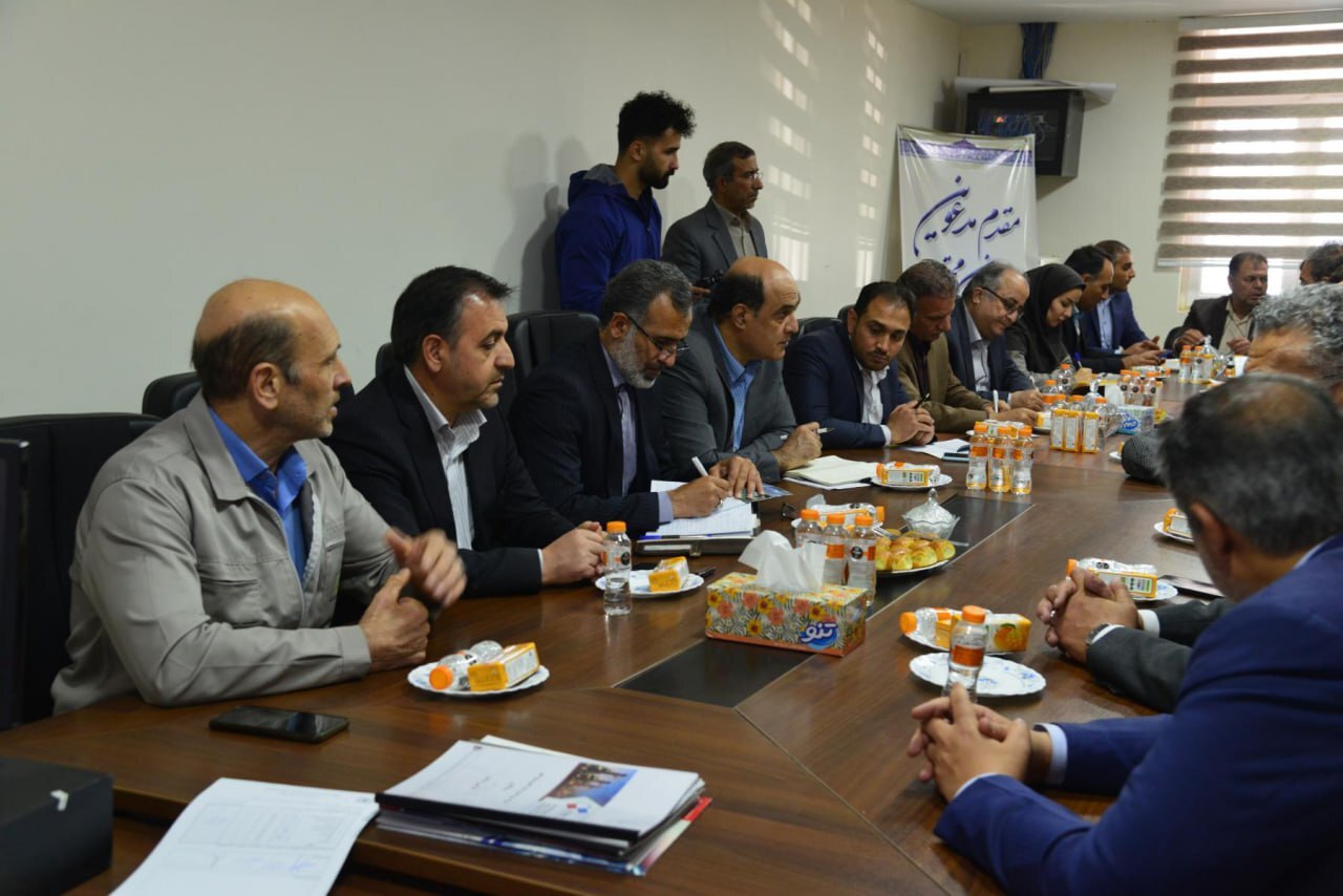بازدید استاندار مرکزی از پروژه کارخانه کربن صنعت امیرکبیر (واحد آندسازی شرکت آلومینیوم ایران)