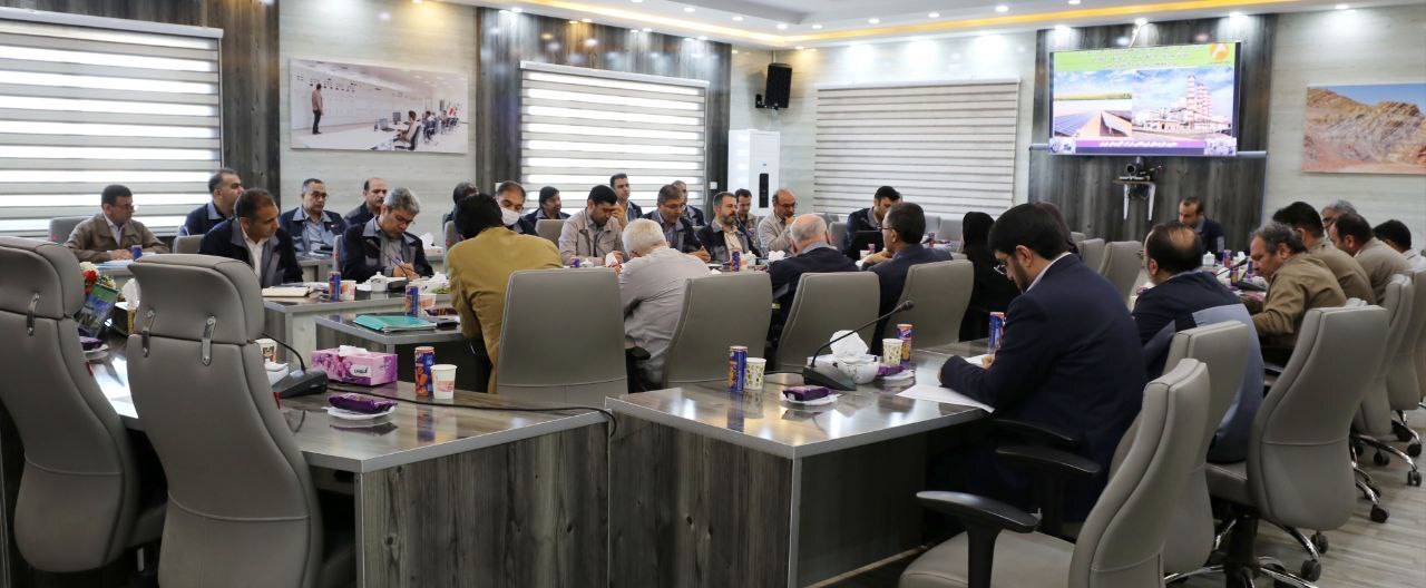 برگزاری جلسه شورای معاونین و مدیران شرکت آلومینای ایران