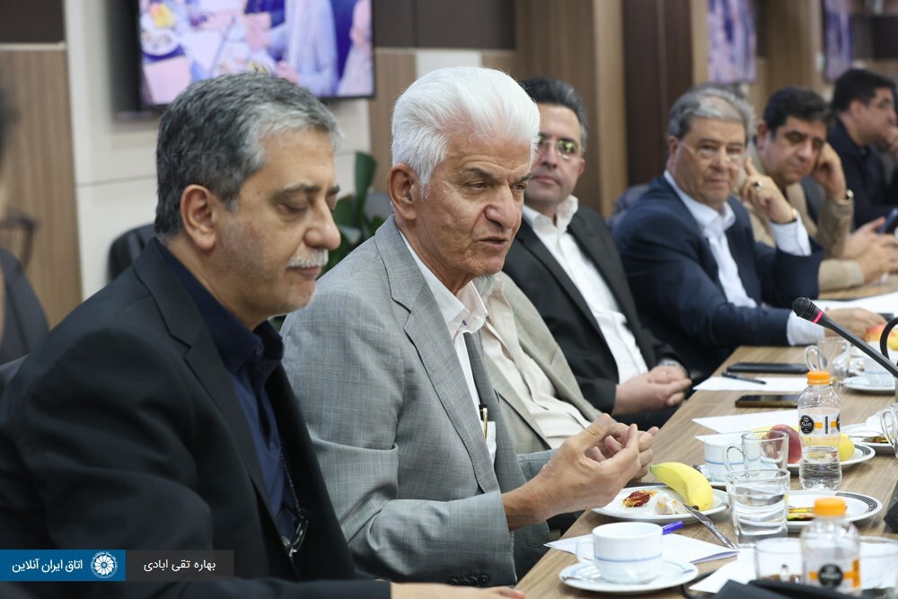 پورجم: عیب و نقص سامانه جامع تجارت باعث رسوب کالا می‌شود/ نجفی‌منش: سیاست غلط، راه حل درست ندارد/ صادق نیت: به جای خلق قانون، عملگرایی کنیم