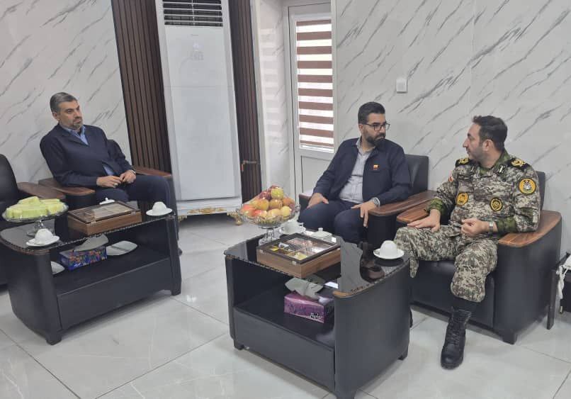 دیدار معاون منابع انسانی و امور اجتماعی شرکت فولاد خوزستان با فرمانده پدافند هوایی منطقه جنوب غرب کشور